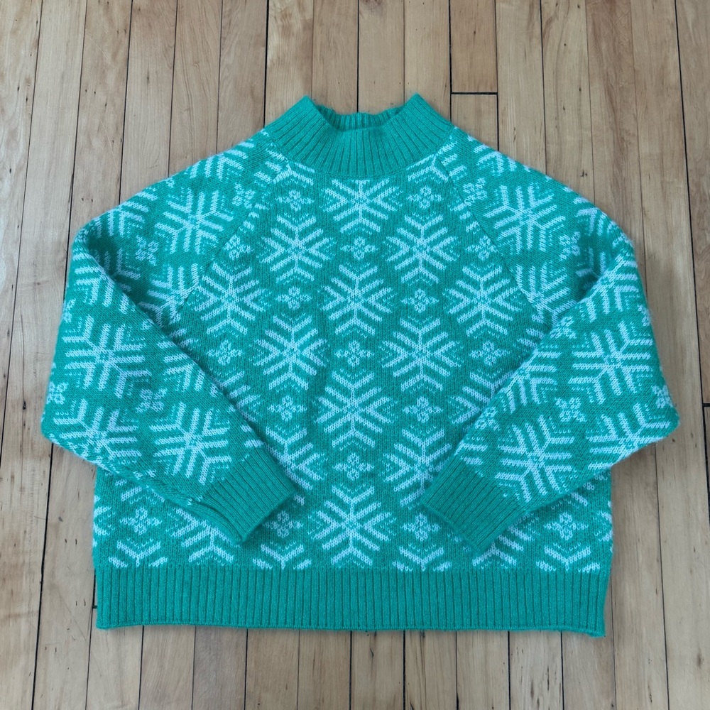 Old navy sweater